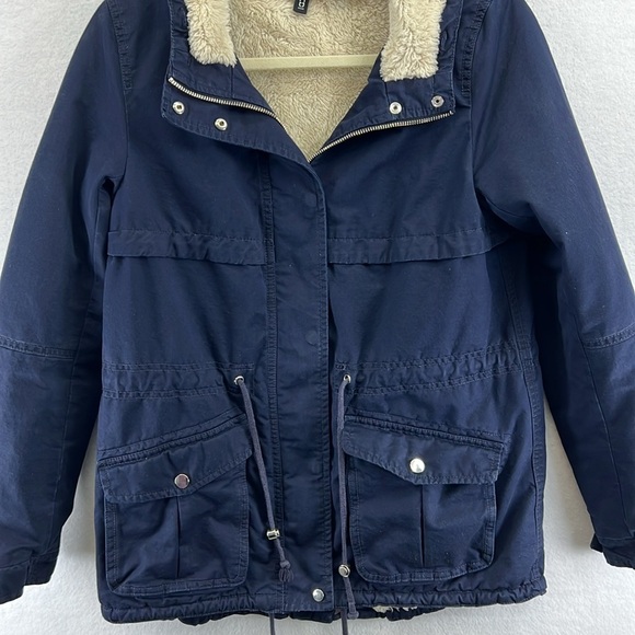 Divided by H & M Women’s Jacket / Coat Size 4 Navy Blue Faux Fur Lining - Picture 4 of 14